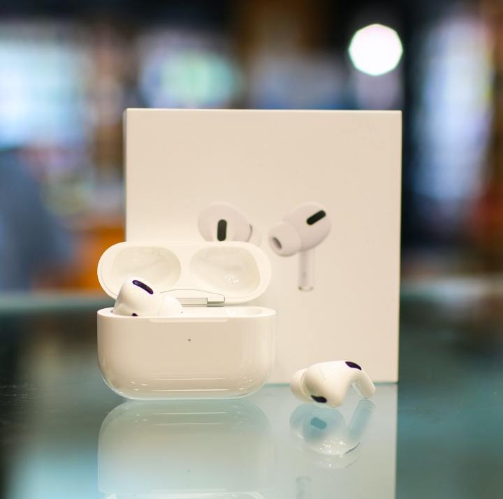Airpods%20Pro%20Premium%20Quality%20Stock%20Wireless%20Earbuds%20With%20Wireless%20Earbuds%20for%20Android%20and%20IOS%20-%20Image%206