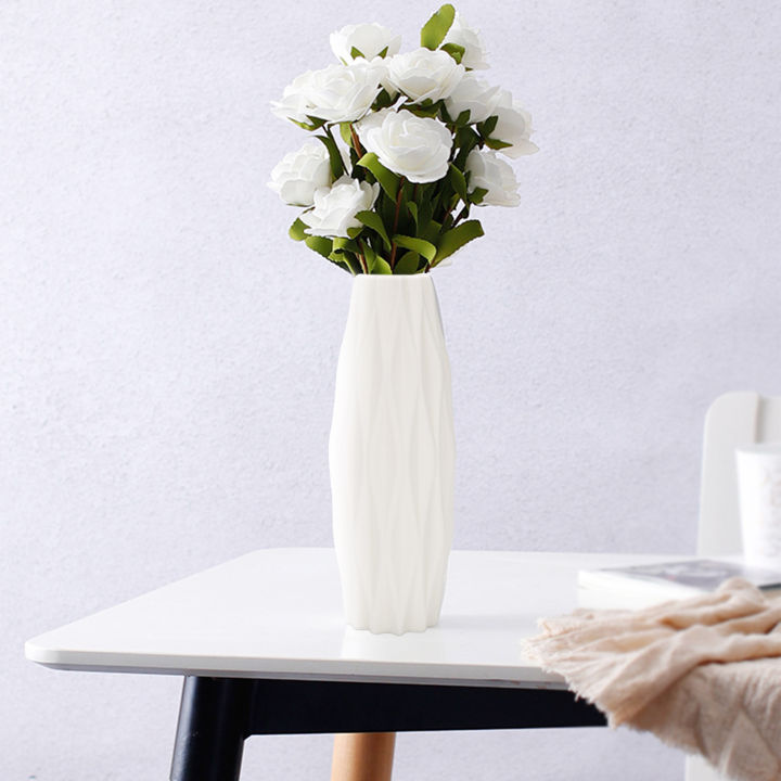 Flower%20Vase%20Decoration%20Home%20Plastic%20Vase%20White%20Imitation%20Ceramic%20Nordic%20Decoration%20Vases%20(White)%20-%20Image%204