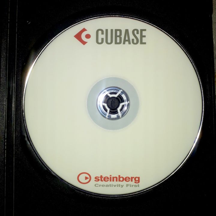 Cubase%209%20studio%20pack%20DVD%20Disc%20-%20Image%204