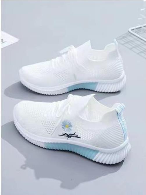 Women's%20flying%20white%20shoes%20leisure%20sports%20running%20tide%20shoes%20girls%20new%20spring%20and%20autumn%20-%20Image%203