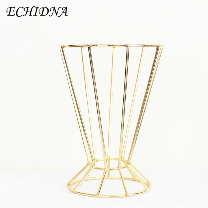 Modern%20Flower%20Stand%20Stunning%20Metal%20Flower%20Vase%20Stand%20for%20Weddings%20Home%20Decor%20Elegant%20Hollowed%20Design%20Perfect%20for%20Southeast%20Asian%20Buyers%20Flower%20Stand%20-%20Image%204