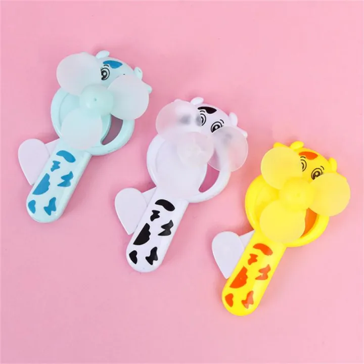 1PC%20Cartoon%20Hand-Pressed%20Fan%20Children%20Kids%20Toy%20Cute%20Portable%20Mini%20Fans%20Battery-free%20Dormitory%20Student%20Handheld%20Small%20Manual%20Fan%20-%20Image%204