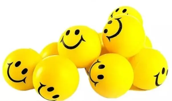 4PCS%20Happy%20Smile%20Face%20Anti%20Stress%20Relief%20Sponge%20Foam%20Ball%20Hand%20Wrist%20Squeeze%20Exercise%20-%20Image%203