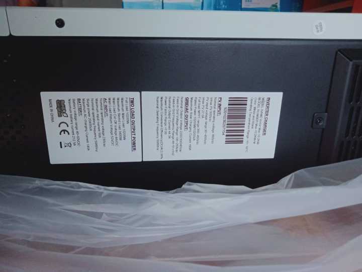 Hybrid%20Solar%20Inverter%20-%20Image%205