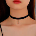 Collar Neckle Rhinestone Heart Dangle Clavicle Neckle. 