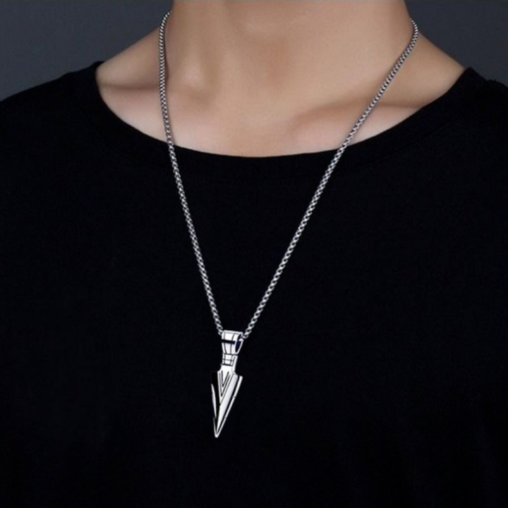 Men's%20Black%20Long%20Necklace%20with%20Arrow%20Pendant%20Hip%20Hop%20and%20Punk%20Rock%20Chain%20Jewelry%20-%20Image%206