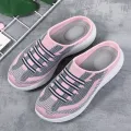 【ZOSR】Comfortable Walking Shoes Baotou Half Slippers Ladies Casual Shoes Summer Outside Penetration Air Fly Woven Mesh Sandals Fashion All-match Lazy Trend Slippers Large Size Women’s Shoes. 