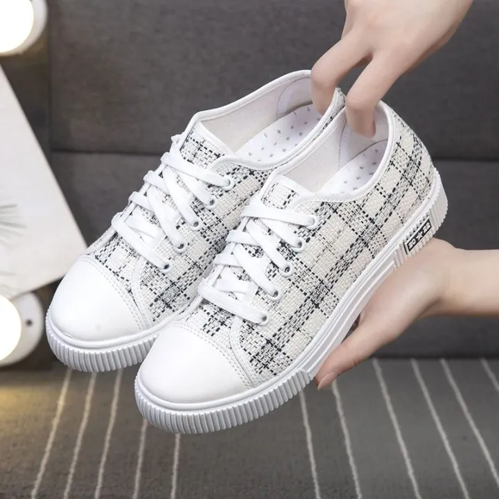 2023Spring%20New%20Canvas%20Shoes%20Women's%20Breathable%20Fashionable%20Sports%20Casual%20Shoes%20Korean%20Style%20Versatile%20Flat%20Student%20Shoes%20for%20Children%20-%20Image%205
