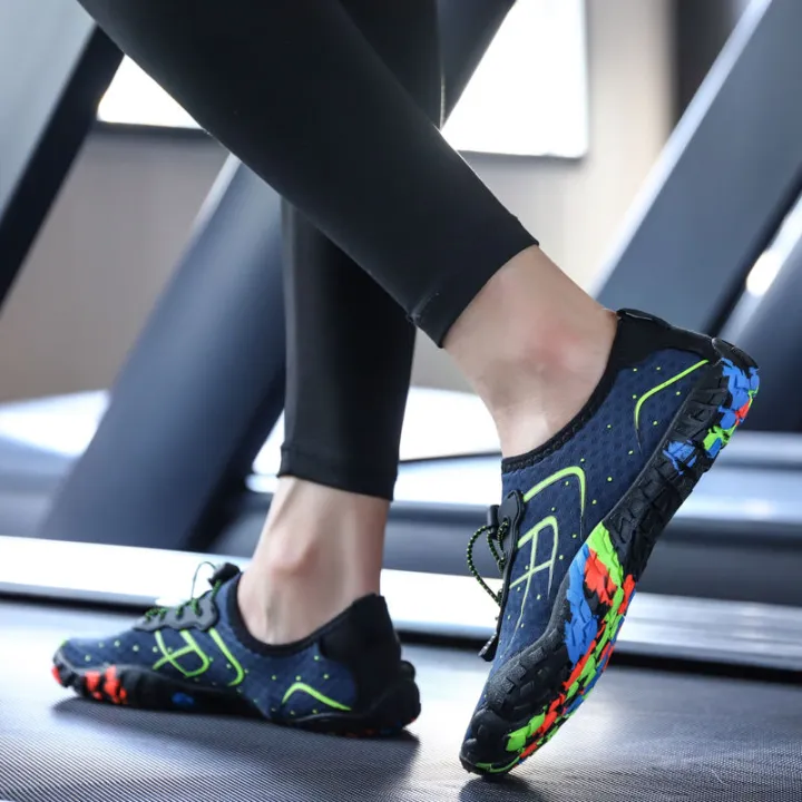 Couple%20Upstream%20Shoes%20Gym%20Indoor%20Sports%20Treadmill%20Shoes%20Yoga%20Skipping%20Rope%20Training%20Female%20Soft%20Bottom%20Beach%20FiveFingers%20-%20Image%206
