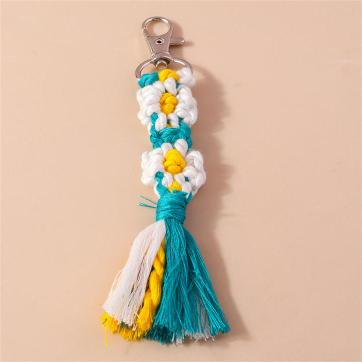 Handmade Daisy keychain Stylish Colorful Macrame key ring Bohemian purse charm for Backpack accessory Key organizer Bag decoration Gift for women Boho fashion statement