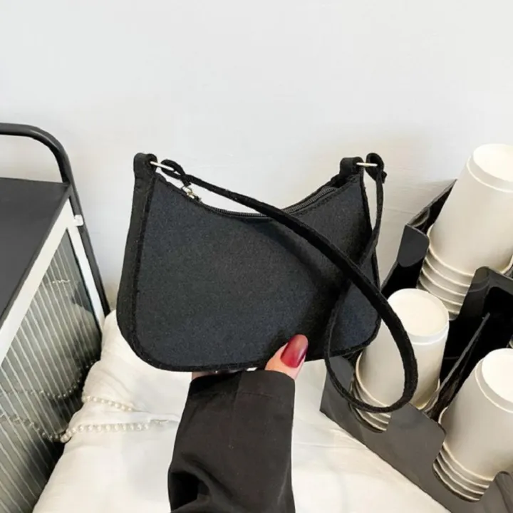 Advanced%20texture%20Felt%20handbags%20Chic%20material%20Unique%20shape%20Women's%20fashion%20Stylish%20color%20New%20design%20Luxury%20shoulder%20bag%20-%20Image%202