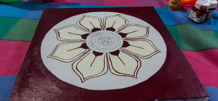 Sri%20Lankan%20Traditional%20Flower%20Design%20Wall%20Decor%20-%20Image%205