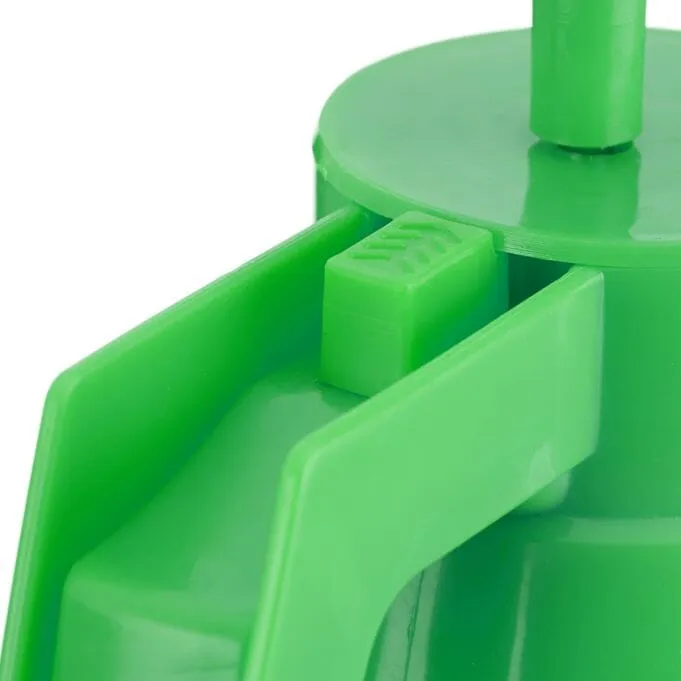 1L%20Manual%20Water%20Spray%20Gun%20-%20Ideal%20for%20Gardening%20Enthusiasts%20and%20Maintaining%20Watering%20Systems%20-%20Image%206