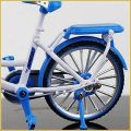 Beautiful New MODEL BICYCLE 1:8 Alloy Ladies Bicycle Model Simulation Bicycle Ornaments Die Casting Metal bicycle Toy, Collectors, displays. 