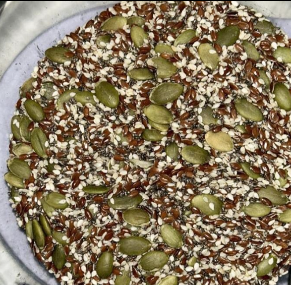 Mixed%20Seeds%201KG%20-%20(Mix%20of%20Chia/flax/sunflower/sesame/pumpkin)%20-%20Image%202