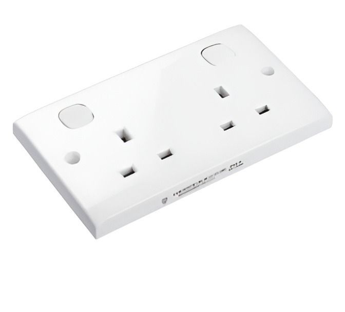 kevilton%2013%20Amp%20Socket%20Outlet%20-Twin%20Life%20Time%20Warranty%20-%20Image%202