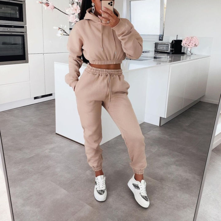 European and American women's sportswear two-piece casual sports set with exposed navel top and pants hooded shirt street set