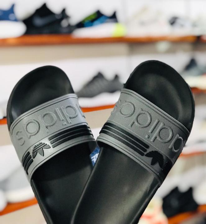 GRAY COLUR NICE UNISEX SLIPPER