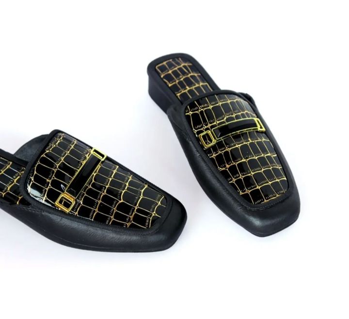 Crocodile inspired glide ladies
