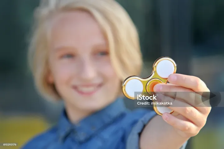 Fidget%20Toy%20Light%20Finger%20Hand%20Spinner%20for%20Kids%20Adults%20Stress%20Release%20Spinner%20Stress%20Releaf%20Crystal%20Top%20Spinner%20Hand%20Top%20Spinner%20Spiner%20Finger%20Stress%20Relief%20Kids%20Adult%20LED%20Light%20Fidget%20Spinner,Rainbow%20-%20Image%207