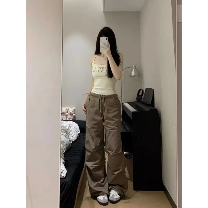 Sexy%20Hot%20Girl%20Slim%20Fit%20Slimming%20Spaghetti%20Straps%20Vest%20Female%20Summer%20American%20High%20Street%20Casual%20Sleeveless%20Short%20T%20Shirt%20Trendy%20-%20Image%203