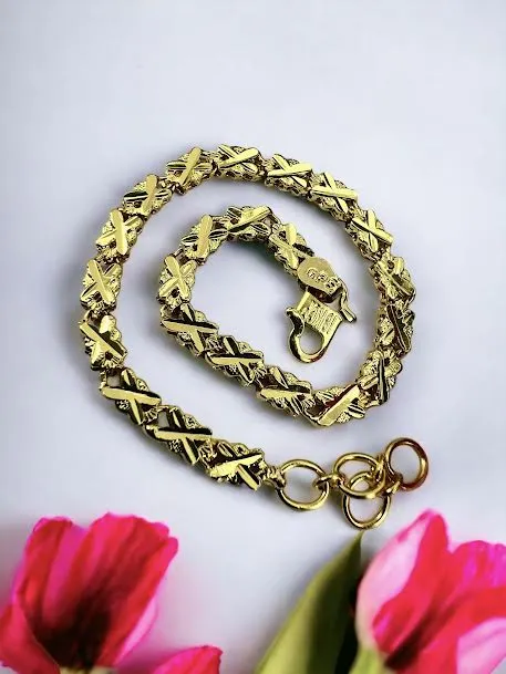 BOOM%20Gold%20plated%20stylish%20rich%20look%204%20mm%20Singapore%20design%20bracelet%20with%20crosscut%20for%20girl%20and%20women.%20-%20Image%207
