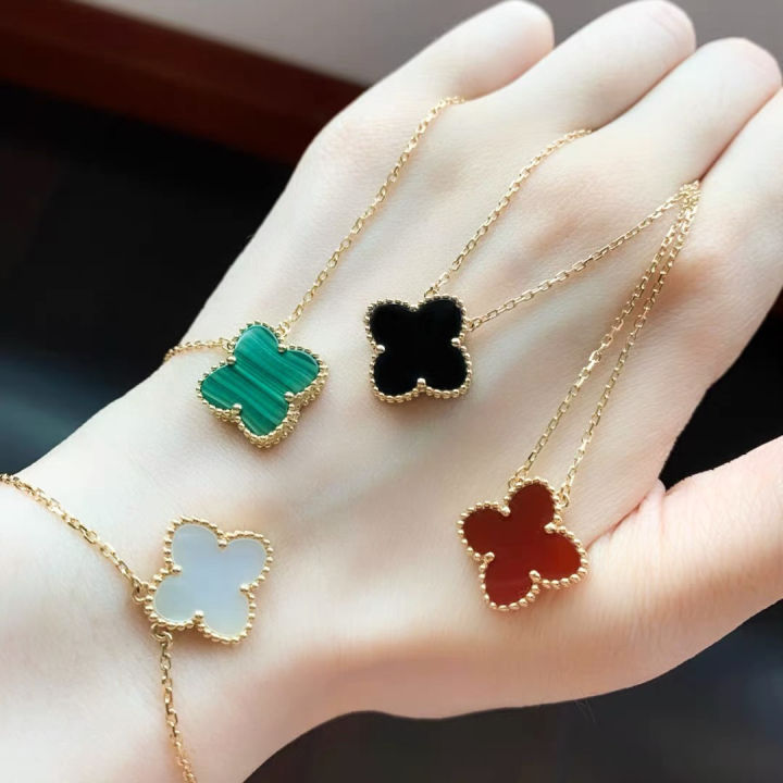 High%20Version%20V%20Gold%20Clover%20Necklace%20Women's%2018K%20Double-Sided%20Natural%20Carnelian%20Pendant%20Clavicle%20Chain%20Saturn%20Live%20Supply%20-%20Image%202