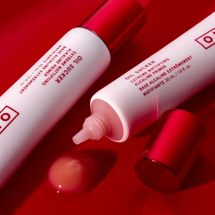 ONE/SIZE%20Oil%20Sucker%20Primer%2030ml%20%7C%20Extreme%20Mattifying%20&%20Pore%20Minimizing%20for%20a%20Flawless,%20Shine-Free%20Base%20-%20Image%203