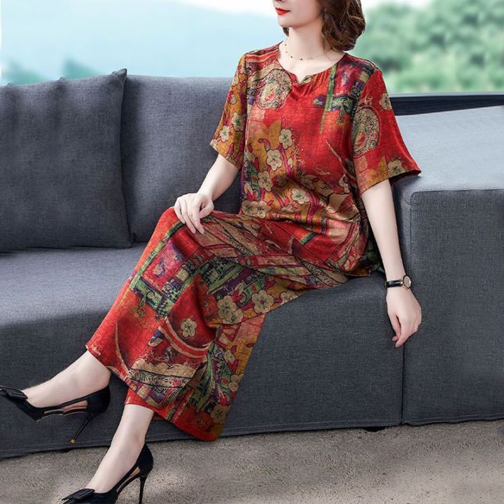 Middle-Aged%20and%20Elderly%20Summer%20Ice%20Silk%20Suit%202024%20Summer%20Wear%20Fashion%20New%20Loose%20plus%20Size%20Print%20Casual%20Mom's%20Two-Piece%20Set%20-%20Image%205