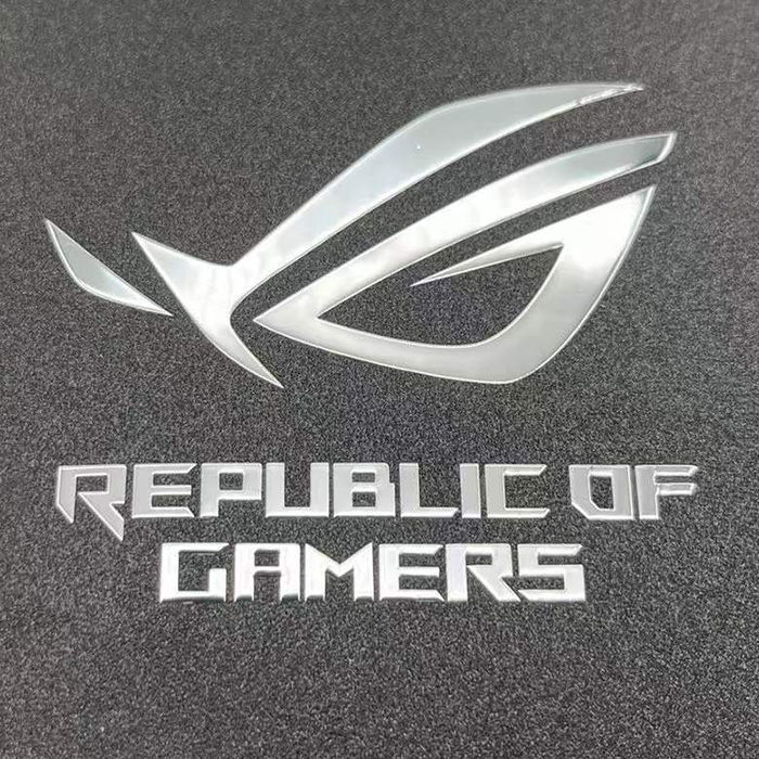 ASUS%20Rog%20Metal%20Sticker%20-%20Image%205