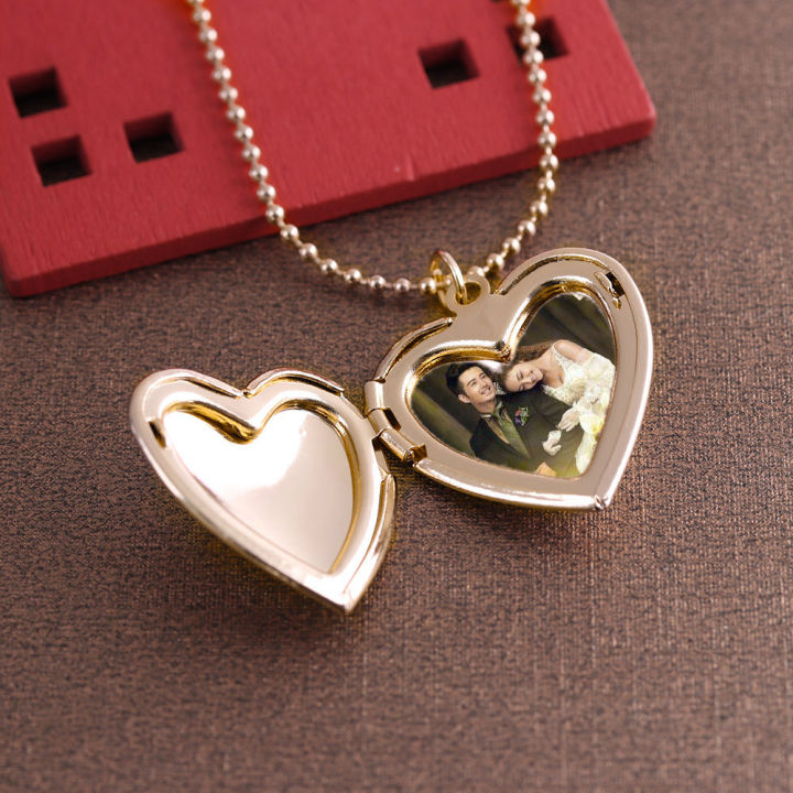 HOOH 1PC Heart Shaped Friend Photo Picture Frame Locket Pendant for Necklace Jewelry Couple Valentine's Day Gift Romantic