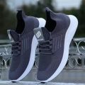 Men's Shoes2023Summer New Lightweight Men's Casual Shoes All-Match White Mesh Surface Shoes Breathable Deodorant Wear Resistant Sneakers. 