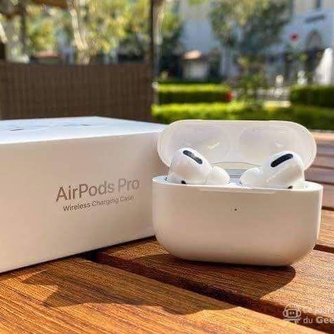 Airpod%20Pro%20Premium%20Clone%20Wireless%20TWS%20Earbuds%20-%20Image%208