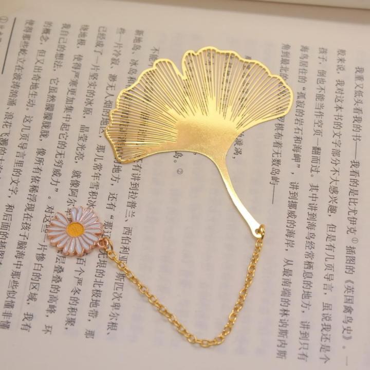 Intricate%20Metal%20Bookmark%20Patterns%20Customizable%20Metal%20Bookmarks%20Business%20Gifts%20Bookmarks%20Brass%20Leaf%20Vein%20Bookmarks%20Openwork%20Tassel%20Crafts%20-%20Image%204