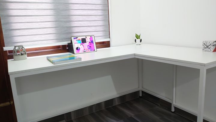 L%20Shape%20table%20with%20melamine%20top%20&%20powder%20coated%20steel%20box%20bar%20frame%20-%20Image%203