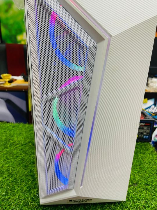 V8%20White%20Casing%20-%20Image%202