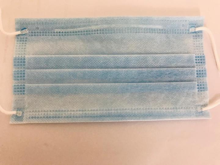 100%20Pcs%203-Ply%20Mask%20Disposable%20Surgical%20Face%20Masks%20Earloop%20Non-Woven%20Made%20in%20Sri%20Lanka%20-%20Image%205