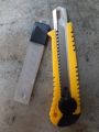 Heavy Duty Sharp Blade Cutter Shippers Carpenter Knife.03 Extra blade With Box. 