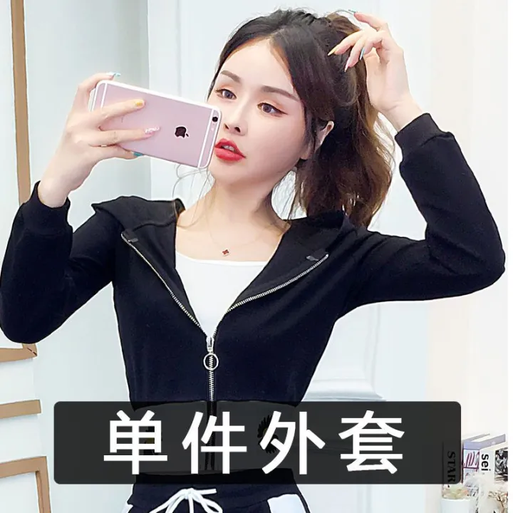 Casual%20Sportswear%20Suit%20for%20Women%20Spring%20and%20Autumn2023New%20Korean%20Style%20Fashion%20Western%20Style%20Long%20Sleeve%20Hooded%20Three-Piece%20Sweater%20Set%20-%20Image%209