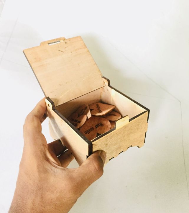Wooden%20Gift%20Box%20With%2010%20Reason%20For%20Love%201/4%20Inches%20Engraved%20Customized%20Personalized%20Thick%20Wood%20-%20Image%208