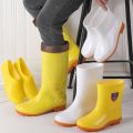 Factory Sanitary Boots Mid-High Tube White Rain Boots Non-Slip Oil Resistant and Alkali Resistant Rubber Boots Men and Women Chef Work Shoes. 