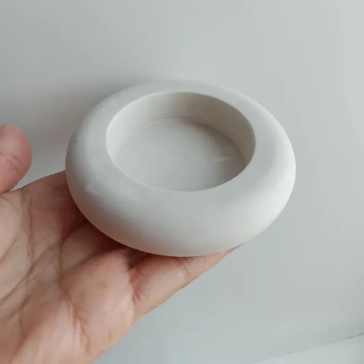 Modern%20Concrete%20Candle%20Holder%20-%20Image%205