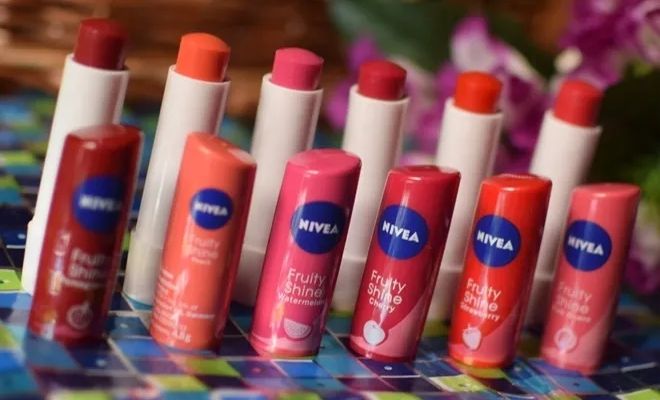 NIVEA%20Lip%20Balm%20Fruity%20Shine%20%E2%80%93%20CHERRY%20/%20KIRAZ%20With%20SPF%2015%20Long%20Lasting%20Moisturizing%20Lip%20Care,%20It%E2%80%99s%20Delicious%20Cherry%20Aroma,%20A%20Fabulous%20Shimmer%20And%20Soft%20Glossy%20Colour%20(Nlbc)%20-%20Image%207