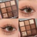 MGL nine-color mocha chocolate eye shadow nine-square grid milk tea 9-color orange brown beginner pearlescent matte large ground color flat. 