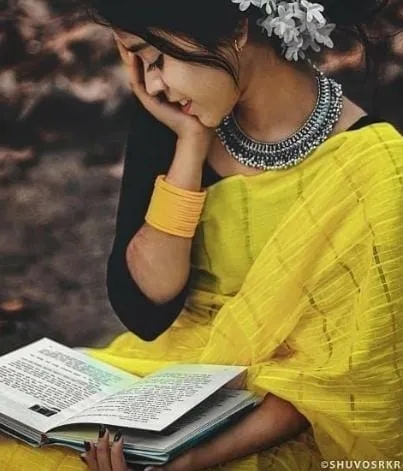 Cuelo%20Black%20Long%20Sleeve%20Deep%20Neck%20Ribbed%20Saree%20Jacket%20For%20Women%20-%20Image%204