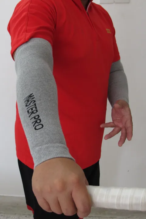 Compression%20arm%20sleeves%20-%20Image%203