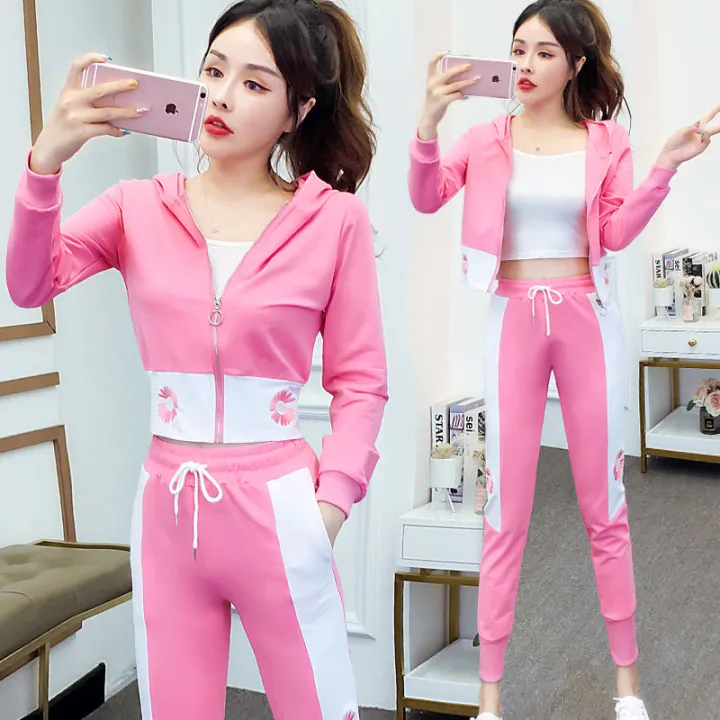 Casual%20Sportswear%20Suit%20for%20Women%20Spring%20and%20Autumn2023New%20Korean%20Style%20Fashion%20Western%20Style%20Long%20Sleeve%20Hooded%20Three-Piece%20Sweater%20Set%20-%20Image%206