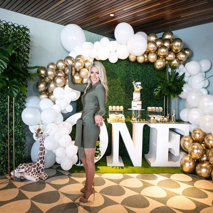 Gold%20Chrome%20Metallic%20Balloons%20for%20Party%2050%20pcs%2012%20inch%20Thick%20Latex%20balloons%20for%20Birthday%20Wedding%20Engagement%20Anniversary%20Festival%20Picnic%20Family%20Party%20Decorations-Gold%20-%20Image%204