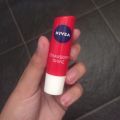 Original_ Nivea Strawberry / Cilek Fruity Shine Moisture Lip Care Balm (NSFS). 