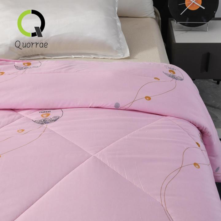 Quorrae%20Summer%20Cooling%20Quilt%20Breathable%20Lightweight%20Queen%20Comforter%20Cooling%20Summer%20Blanket%20Skin-friendly%20Machine%20Washable%20Ideal%20for%20Breathable%20Summer%20Blanket%20-%20Image%205